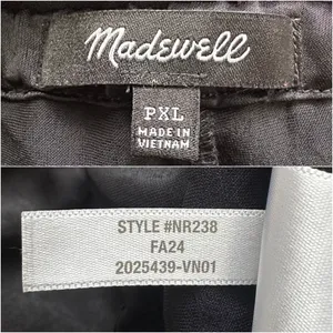 Madewell Pants Petite Pintucked Slim Pull-On Pants in Satin True Black Sz PXL thumbnail 10