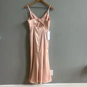 AZAZIE SHANIA NWT Rose Gold Sheath V-Neck Pleated Stretch Satin Dress Size C thumbnail 12