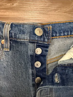 Levi’s Premium Ribcage Shorts Urban Oasis Raw Hem W27 $80 thumbnail 11