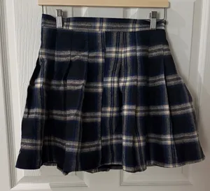 Plaid Navy and Cream Pleated Mini Skirt clueless size medium 28 thumbnail 1