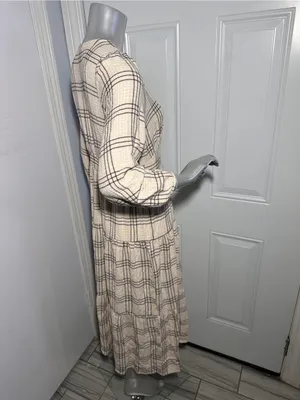 Marine Layer Maeve Maxi Dress NWOT Small Cream Windowpane Plaid Tiered V-Neck thumbnail 9