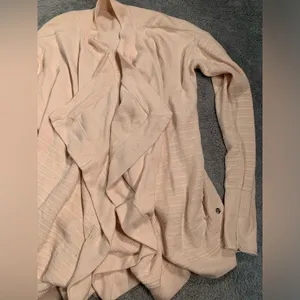 Lululemon Athletica light Pink Cardigan thumbnail 3