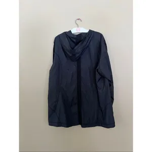 Maurices In Motion Black Light Weight Zip Up Top Woman’s Size 2 Stains/Marks thumbnail 7