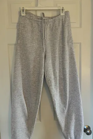 SKIMS Sweatpants thumbnail 1