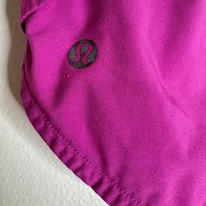 Lululemon Speed Up Women's Running Shorts Pink Size 8 thumbnail 3