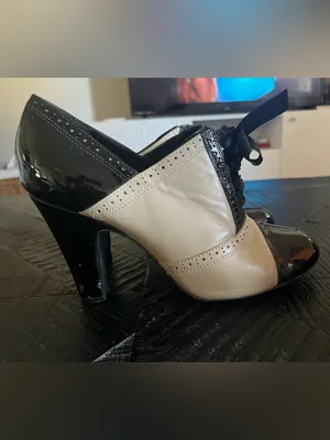Gianni Bini Victorian Black and Cream Oxford Tie Up Heel Booties Size 8.5 thumbnail 4