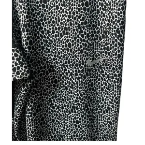 Nike Cropped Dri-Fit Leggings thumbnail 3