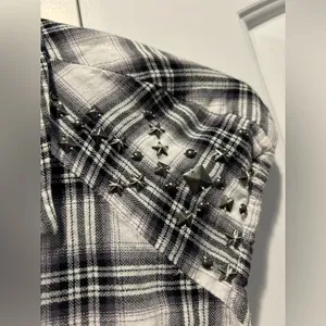 Guess Short Sleeve Snap Button Down Plaid Shirt thumbnail 6