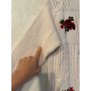 Vintage‎ American Eagle Hand Knit Floral Cable Knit Sweater Cream Medium thumbnail 2