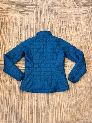 Patagonia women's small "Nano Puff" Blue Insulated Jacket Retails $239. thumbnail 7