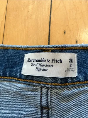 Abercrombie & Fitch 4” Mom Short High Rise Denim thumbnail 2