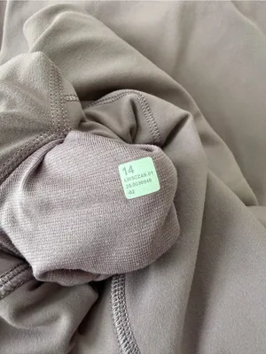 Lululemon Align High Rise Pant 28" Size 14 thumbnail 7