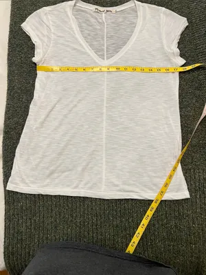 Michael Stars White V-Neck Short Sleeve Tee thumbnail 9