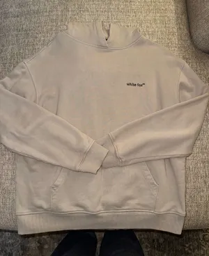 White Fox Boutique Sweatshirt thumbnail 1