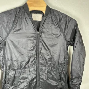 Athleta Summit Insulated Parka Small Black Water-Repellent Lightweight Jacket‎ thumbnail 2
