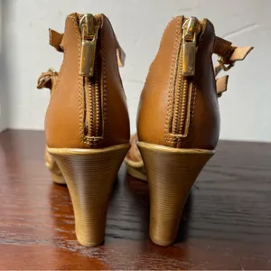 Sofft Women's Tan Leather Sandals Brown Size 7.5 thumbnail 2