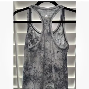 Lululemon Swiftly Tech Racerback Multi Dye Multi Dye White Grey Black Size 6 thumbnail 4