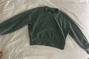 Lululemon Pullover thumbnail 1