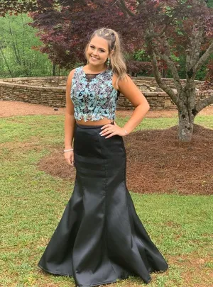 two set prom dress Multiple Size 6 thumbnail 1