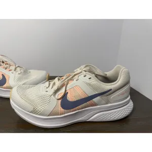 Nike Run Swift 2 Women's Size 8 White Peach Navy Running Shoes thumbnail 3