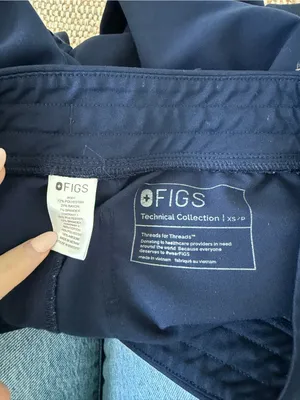 Figs Zamora Jogger Scrub Pants Size XS in Navy thumbnail 4