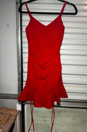 Dress Red thumbnail 1