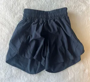 Lululemon Tracker Short 4” thumbnail 1