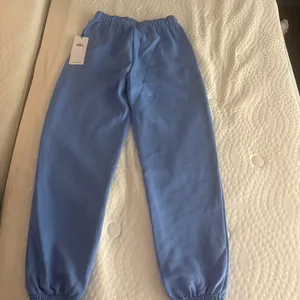 Alo Sweatpants Yoga Accolade thumbnail 2