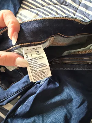 American Eagle Jeans thumbnail 3