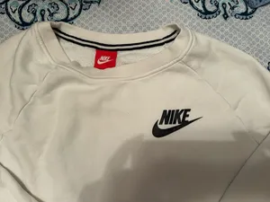 Nike Women’s Crewneck Sweatshirt thumbnail 3