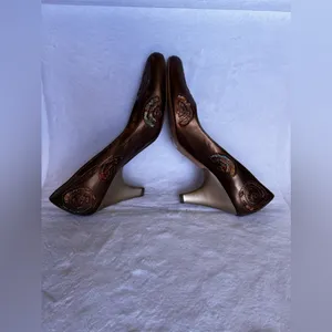 Luciano Barachini Gold Designer Pointy Toe Heel Size 8.5 thumbnail 13