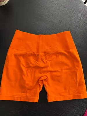 Aurola Amazon Shorts Workout Scrunch thumbnail 2