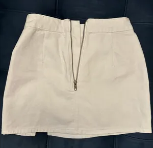 white mini skirt thumbnail 3