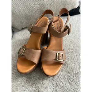 Kork-Ease Women's Brown Leather Wedge Sandals Size 8 thumbnail 2
