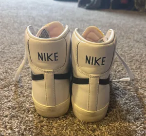 Women’s Nike Blazer 77 thumbnail 3