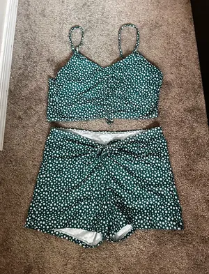 SHEIN Green Floral Bikini Two-Piece Set Size Medium 0598 thumbnail 1