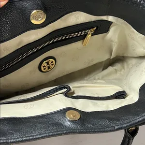 Tory Burch Black Leather Shoulder Bag with Gold Accents D10 thumbnail 3