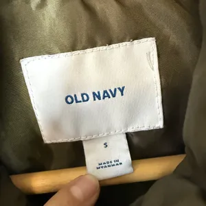 Old Navy Quilted Snap Front Vest Olive Green Size S‎ thumbnail 4