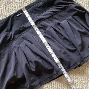 LULULEMON Circuit Breaker Skirt 15” Size 6 Tall Long Black Pleat Discontinued thumbnail 6