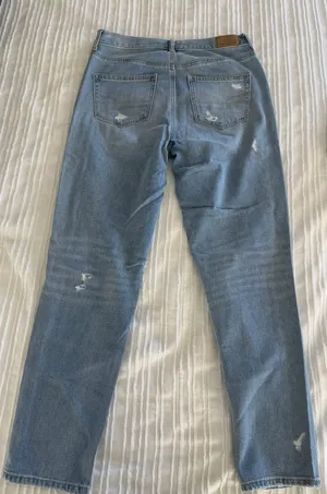 American Eagle Mom Jeans thumbnail 2