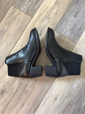 Cato Black Women's Leather Block Heel Ankle Boots thumbnail 2