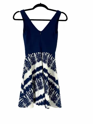 Aqua Blue & White Tie-Dye Patterned Short A-Line Skater Dress Sz XS thumbnail 2