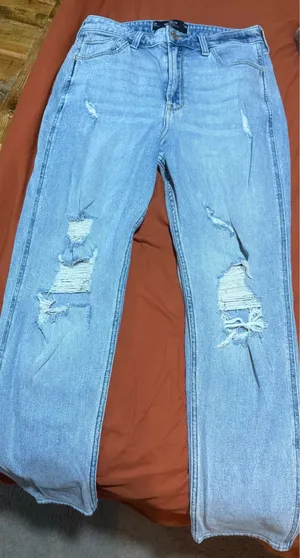 Hollister Jeans thumbnail 1
