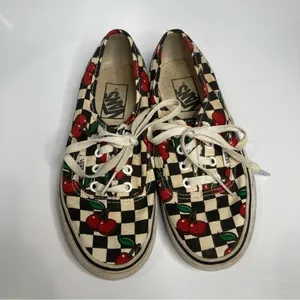 Vans cherry checkered sneakers‎ unisex sizing thumbnail 3