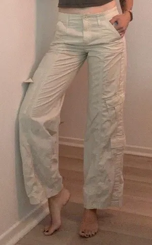 BDG Urban Outfitters Women’s Cream Y2K Cargo Pants Low Rise S Cotton thumbnail 1