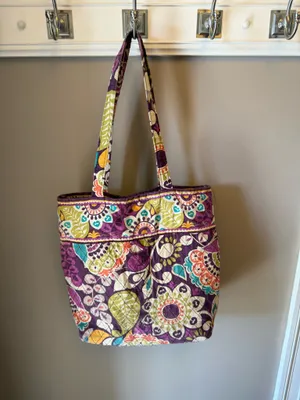 The Vera Bradley Multicolor Floral Paisley Quilted Shoulder Bag thumbnail 4