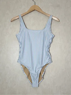 Old Navy Women’s Square Neck Striped Seersucker One Piece Swimsuit S thumbnail 3