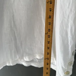 100% Linen White V-Neck Tunic Top Oversized 3/4 Sleeve Side Button‎ Detail thumbnail 6