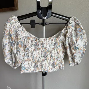 Abercrombie & Fitch Ditsy Floral Lined Puff Balloon Sleeve Crop Top - Size M thumbnail 3