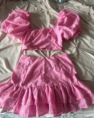 Pink skirt and top set thumbnail 1